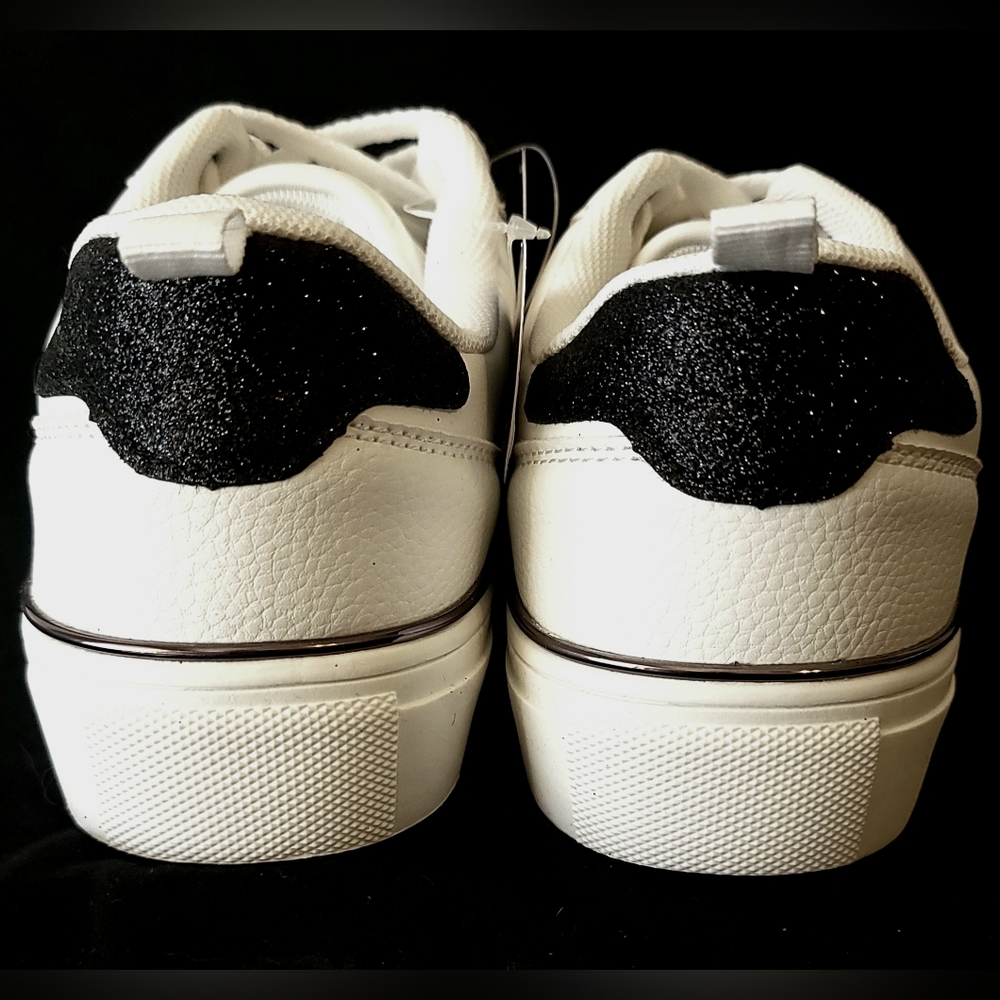 NWT! Disney Mickey Mouse Sparkle Sneakers for Women Size 8 - Picture 11 of 13